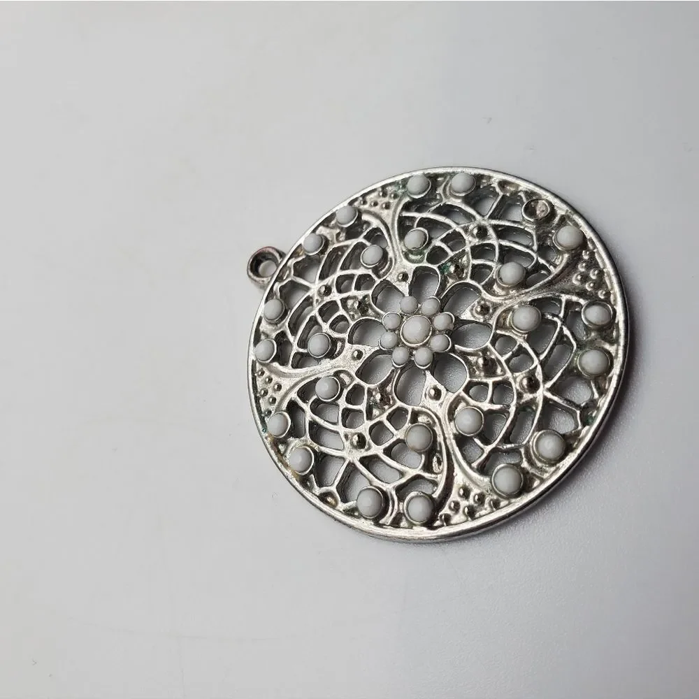 Winter silver filigree necklace pendant‎